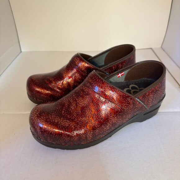 Sanita Sz 39 8 8.5 Clogs Red Metallic‎ Comfort Work Nurse - Picture 12 of 14